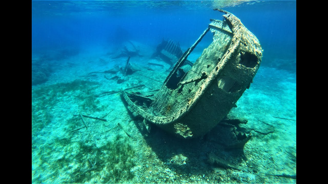 Το ελληνικό νησί στο οποίο θεωρείται ότι βρίσκεται το αρχαιότερο ναυάγιο στον κόσμο (βίντεο)