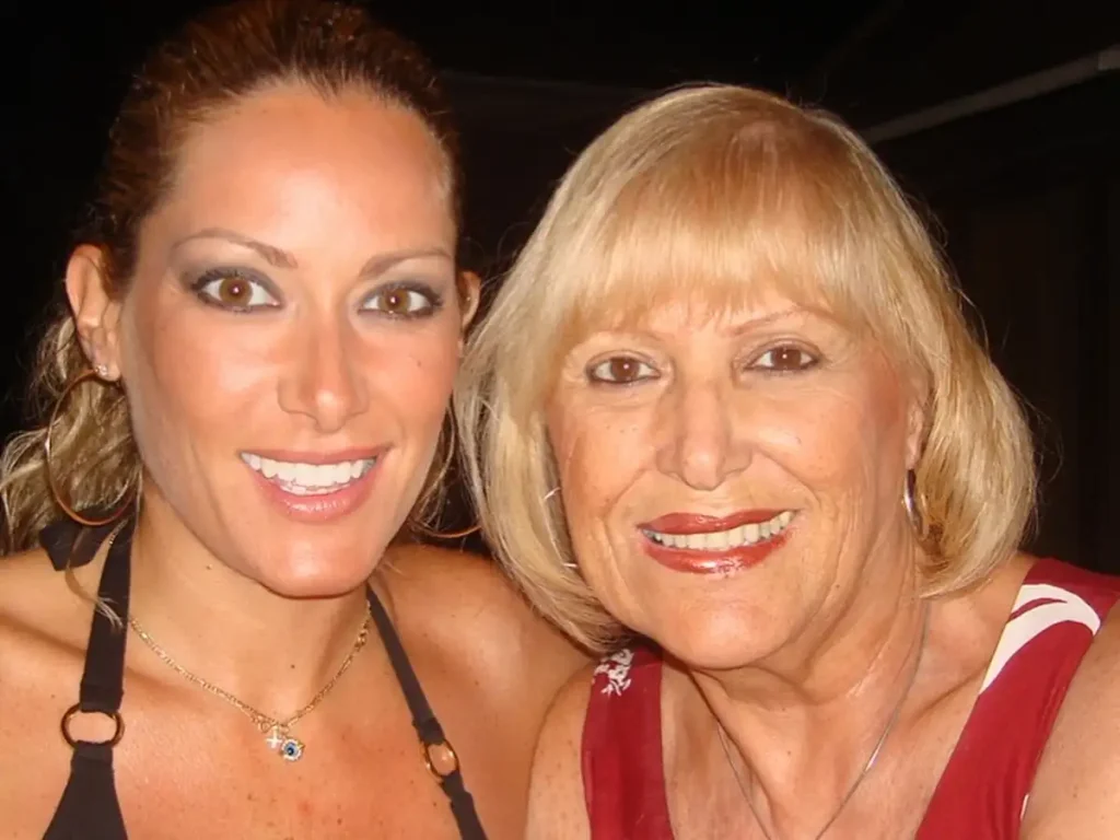 Δύσκολες ώρες για την Ορθούλα Παπαδάκου: «Έφυγε» από τη ζωή η μητέρα της – Δείτε την ανάρτησή της