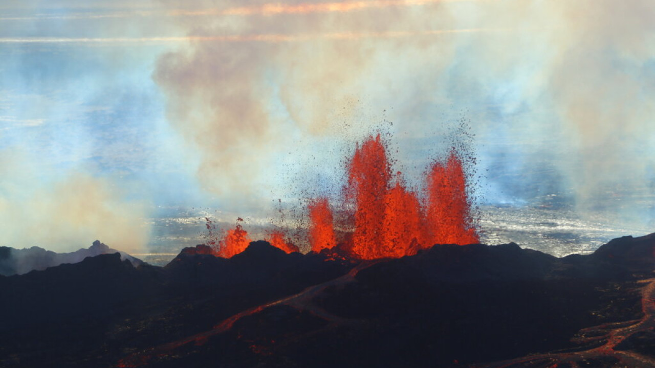 Βίντεο: Εξερράγη το ηφαίστειο Λεουοτόμπι Λάκι Λάκι στην Ινδονησία – Δείτε βίντεο