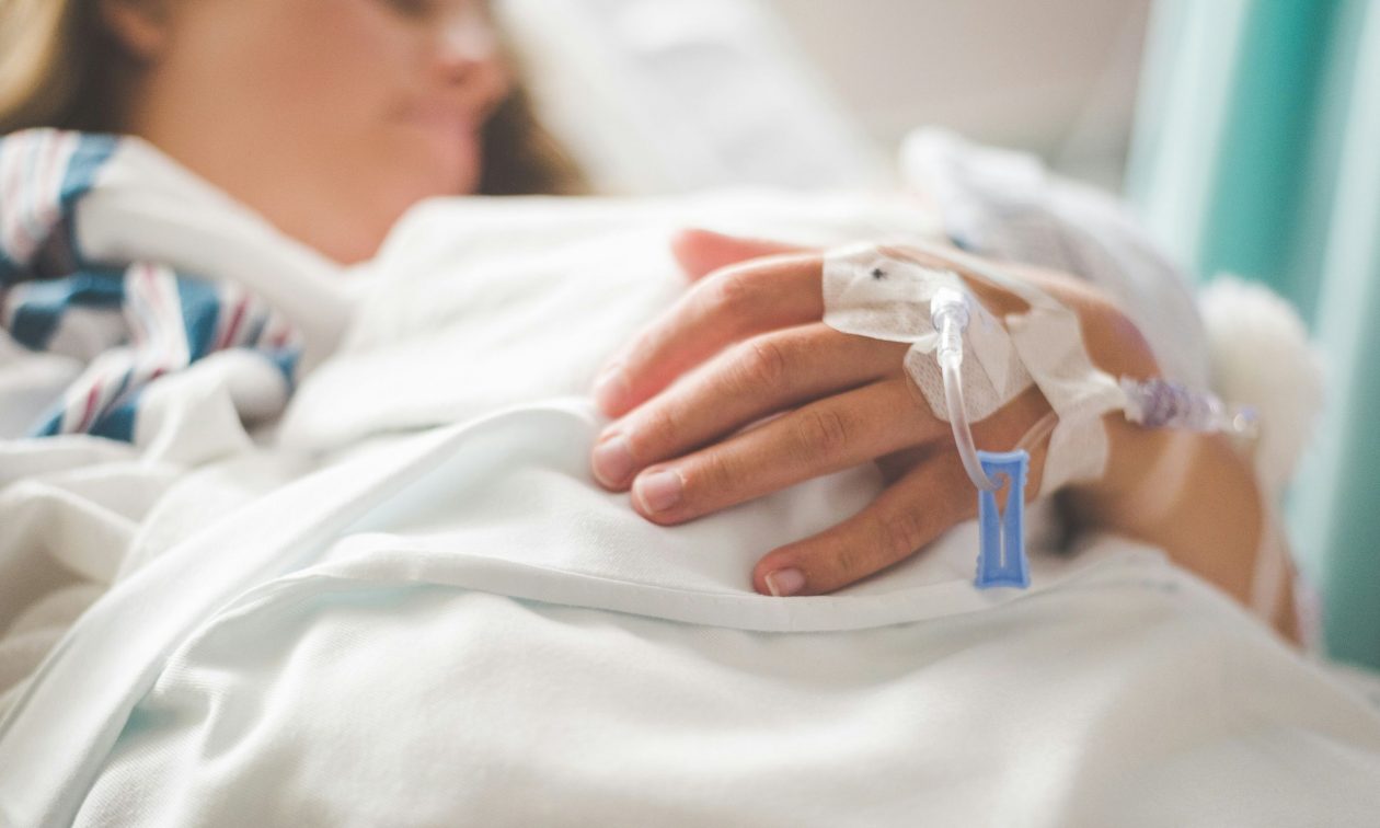 ΕΛΣΤΑΤ: Αυξήθηκαν κατά 3,5% οι θάνατοι το πρώτο τετράμηνο του 2025