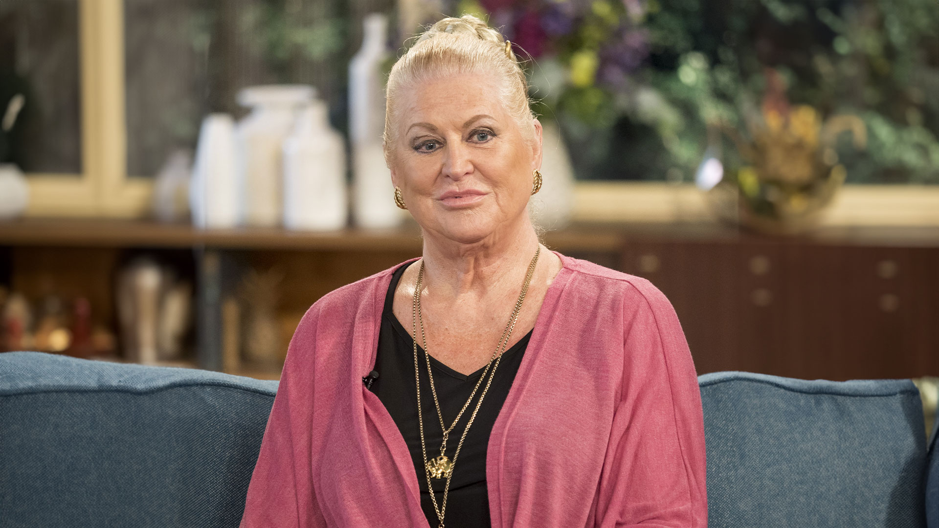 Kim Woodburn: «Έφυγε» από τη ζωή σε ηλικία 83 ετών η παρουσιάστρια του «How Clean Is Your House?» (βίντεο)