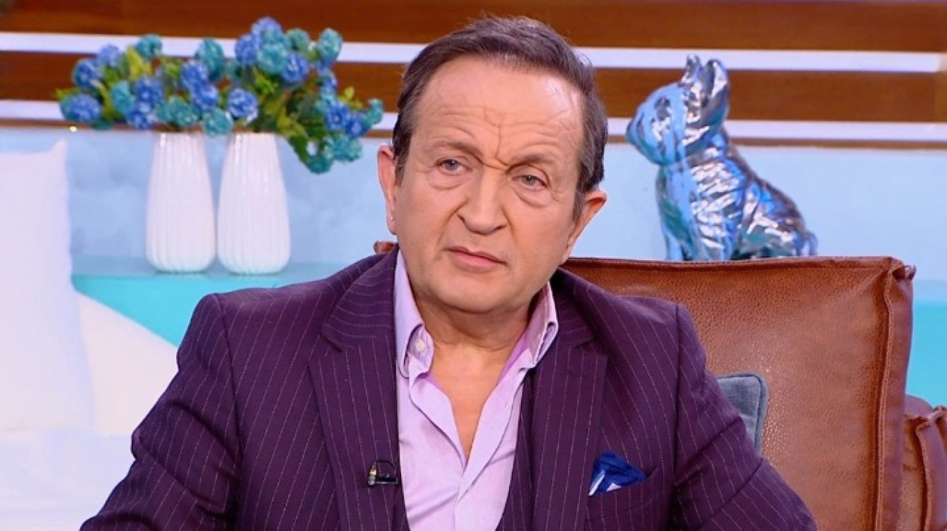 Ο Σπύρος Μπιμπίλας απάντησε στον χαρακτηρισμό «σιχαμένος» του Γιώργου Καρκά (φωτο)