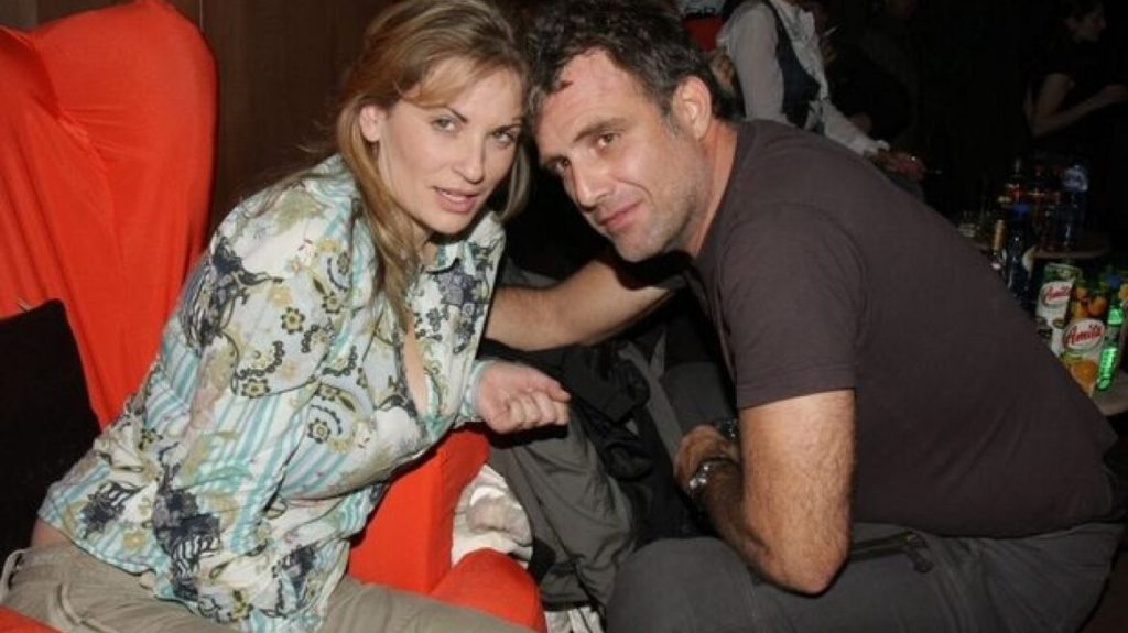 Γέλασε με τους ισχυρισμούς του Γ.Καρκά η Θεοφανία Παπαθωμά ότι ο Π.Τσαρούχας βιαιοπραγούσε – «Δεν ισχύουν αυτά»