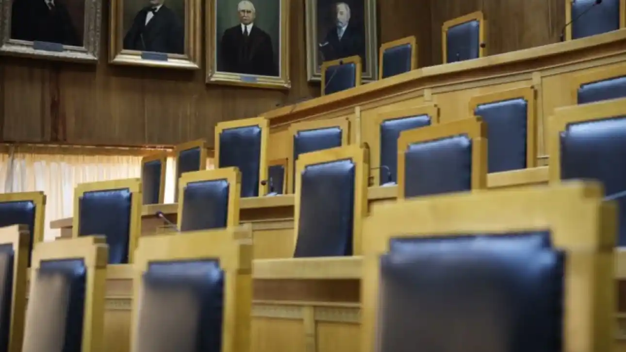 Μισθοδικείο: «Όχι» στην επαναφορά του 13ου και 14ου μισθού στους δικαστές