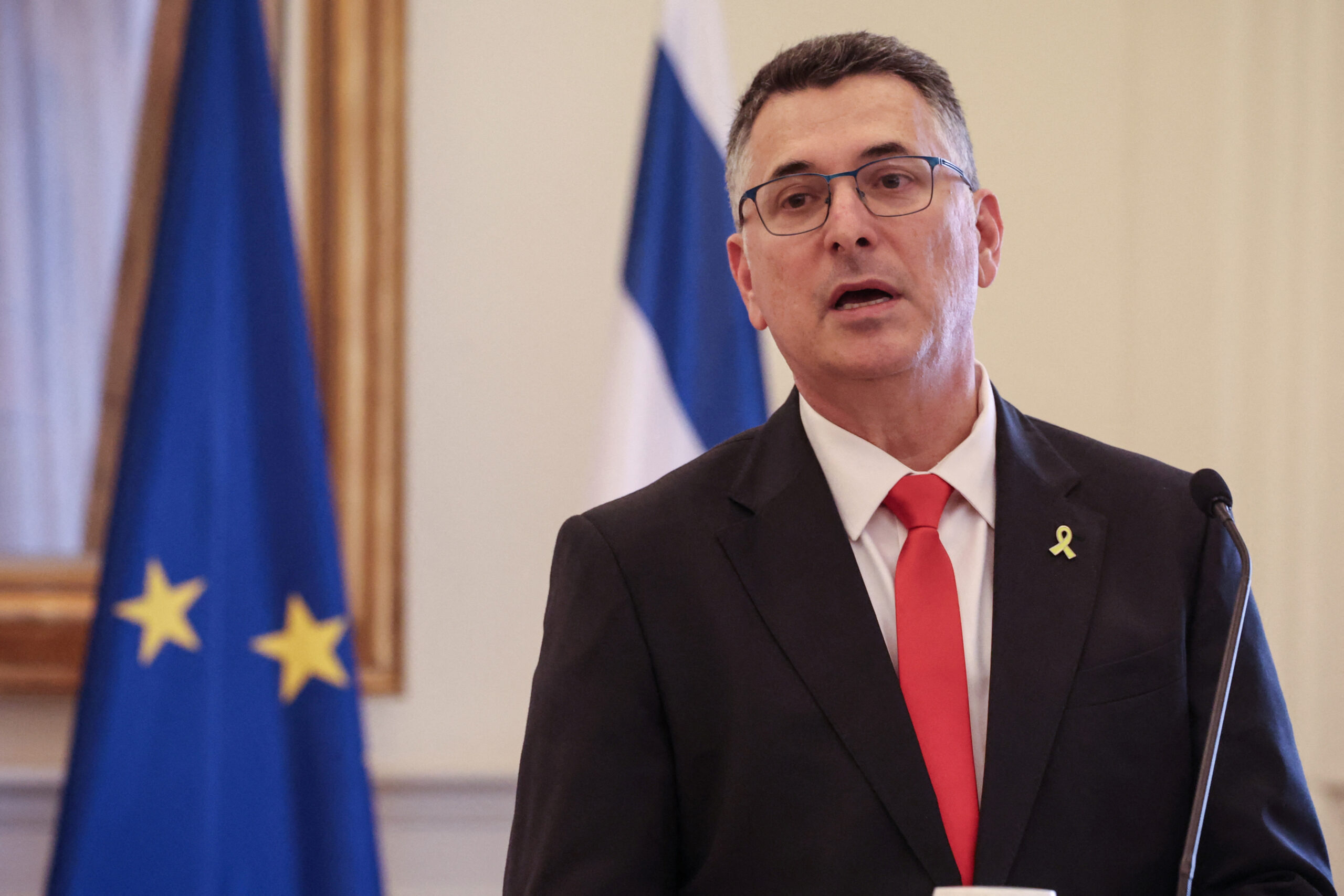 Ισραηλινός ΥΠΕΞ: «Η αλλαγή καθεστώτος» στην Τεχεράνη δεν είναι ένας από τους στόχους «προς το παρόν»