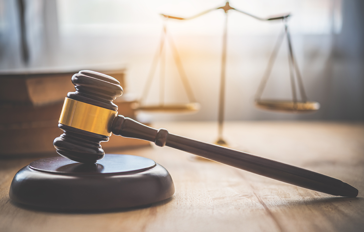 Μισθοδικείο: Δεν επαναφέρονται ο 13ος και 14ος μισθός σε δικαστές και εισαγγελείς