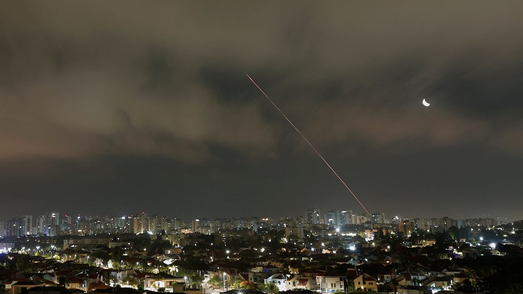 Ισραήλ: «Χτυπήσαμε τρία ιρανικά μαχητικά αεροσκάφη F-14 στο κεντρικό Ιράν» (βίντεο)