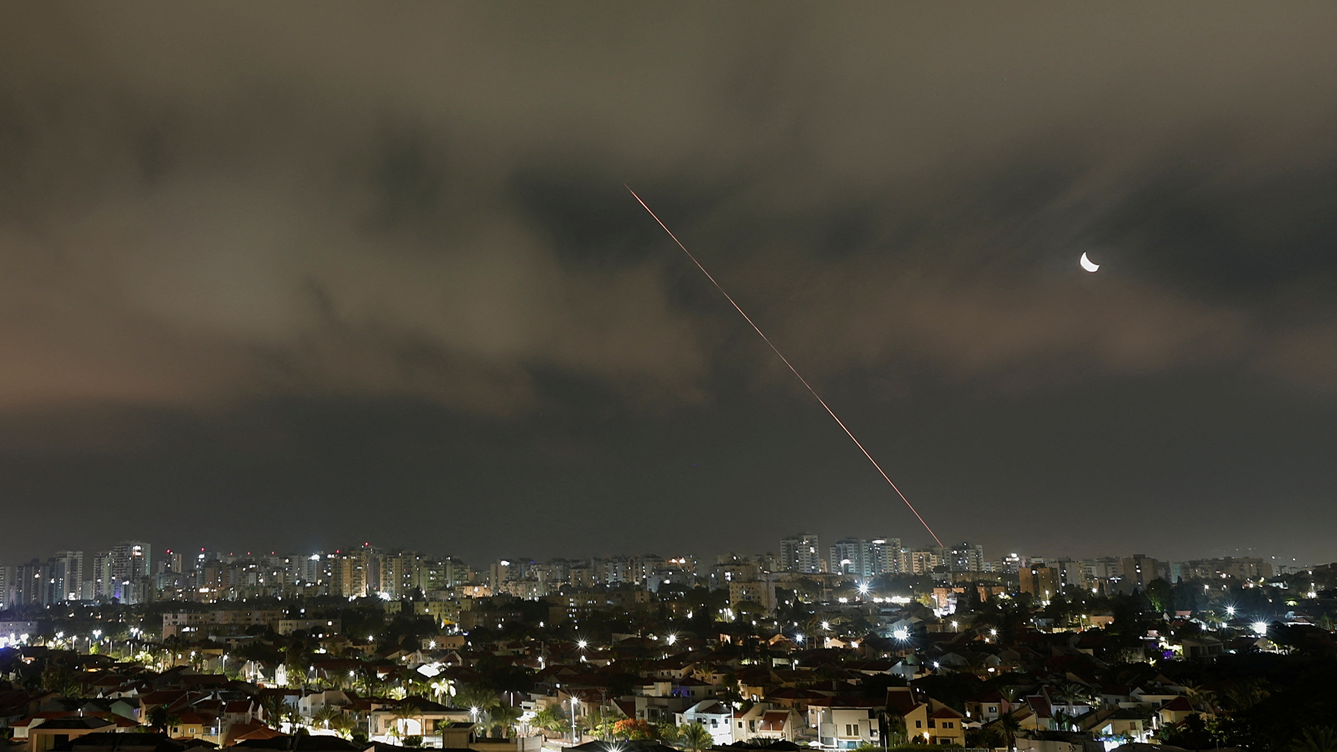 Ισραήλ: «Χτυπήσαμε τρία ιρανικά μαχητικά αεροσκάφη F-14 στο κεντρικό Ιράν» (βίντεο)