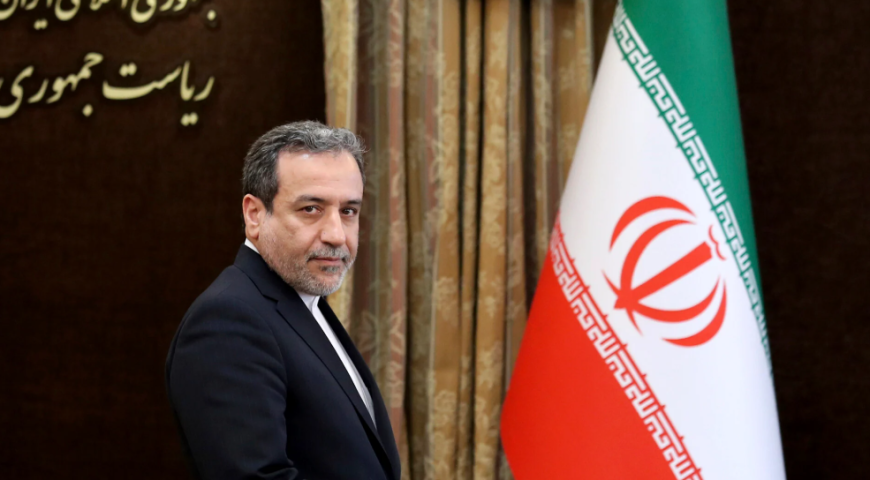 Στην Κωνσταντινούπολη ο Ιρανός ΥΠΕΞ Α.Αραγτσί – Θα συναντηθεί με διπλωμάτες της Αραβικής Ένωσης