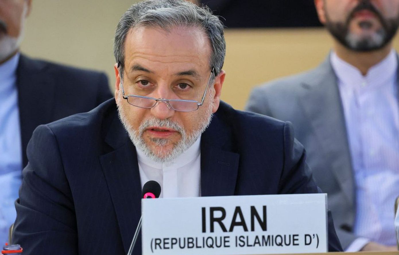 Το ΥΠΕΞ του Ιράν καταδίκασε την επίθεση των ΗΠΑ: «Σοβαρή και άνευ προηγουμένου παραβίαση του διεθνούς δικαίου»