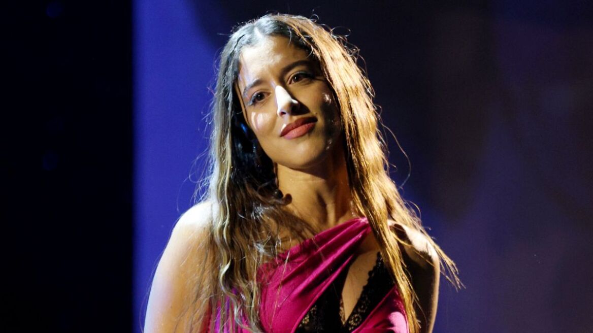 Μαρίνα Σάττι: «Ήμουν πιεσμένη εκείνη την περίοδο – Τιμή μου που έρχονται και μου μιλούν οι δημοσιογράφοι» (βίντεο)