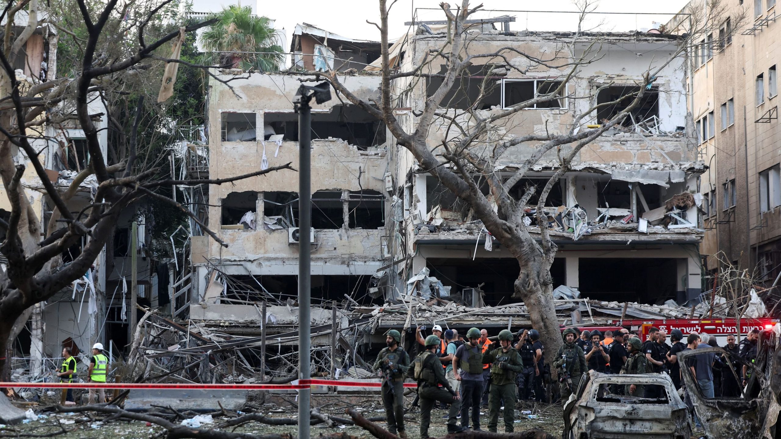 Το Ισραήλ γίνεται Γάζα: Προβλήματα στην αποχέτευση – Επλήγησαν κτήρια υπηρεσιών – Χωρίς ρεύμα δεκάδες σπίτια (vids)