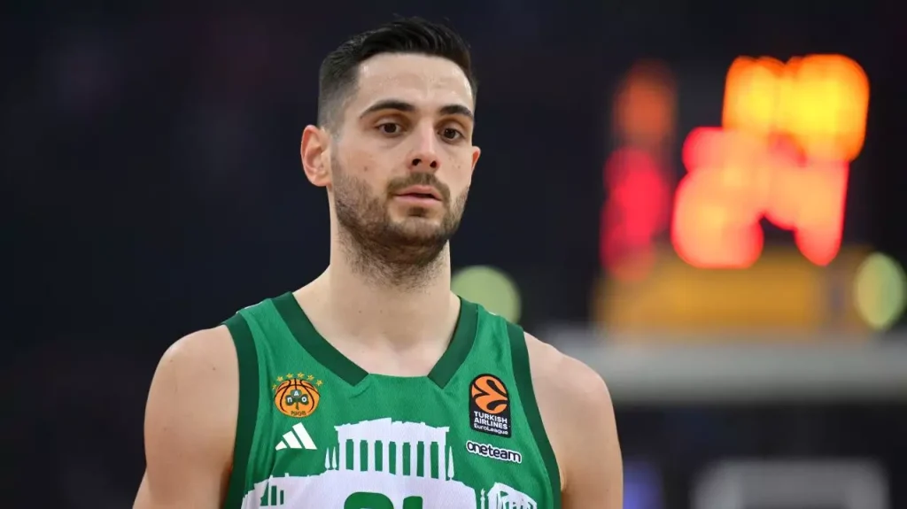 «Βόμβα» στο ελληνικό μπάσκετ: Σταματά ο Ιωάννης Παπαπέτρου στα 31 του!