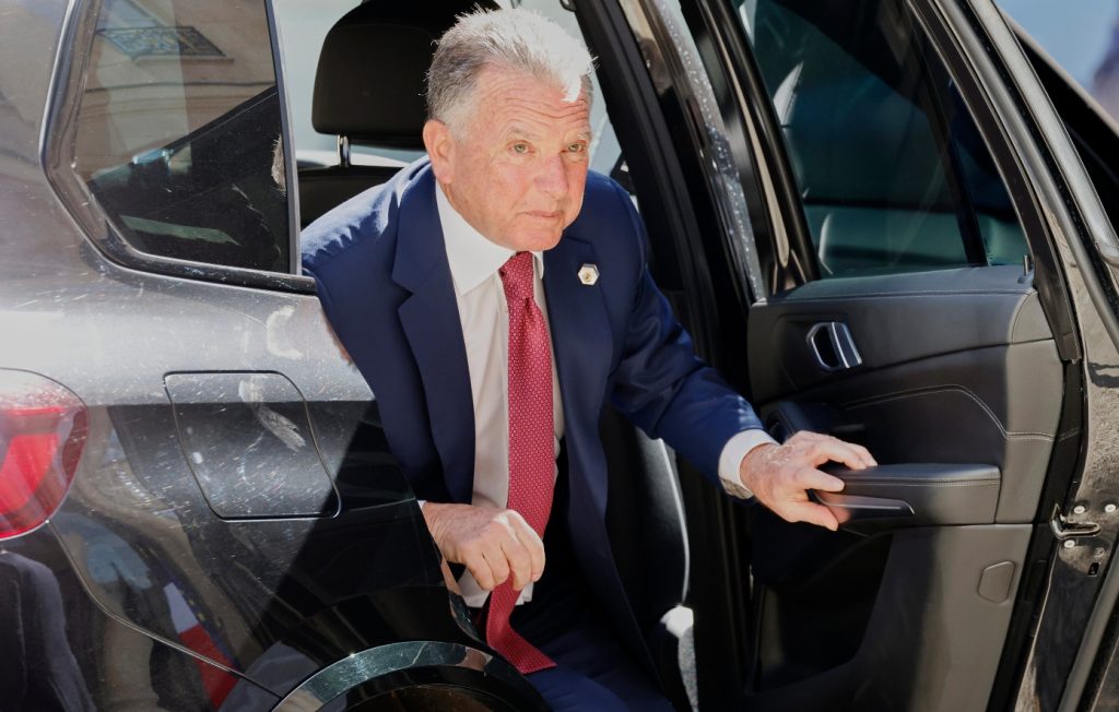 Σ.Γουίτκοφ: Παραμένει σε επαφή με ιρανικούς αξιωματούχους