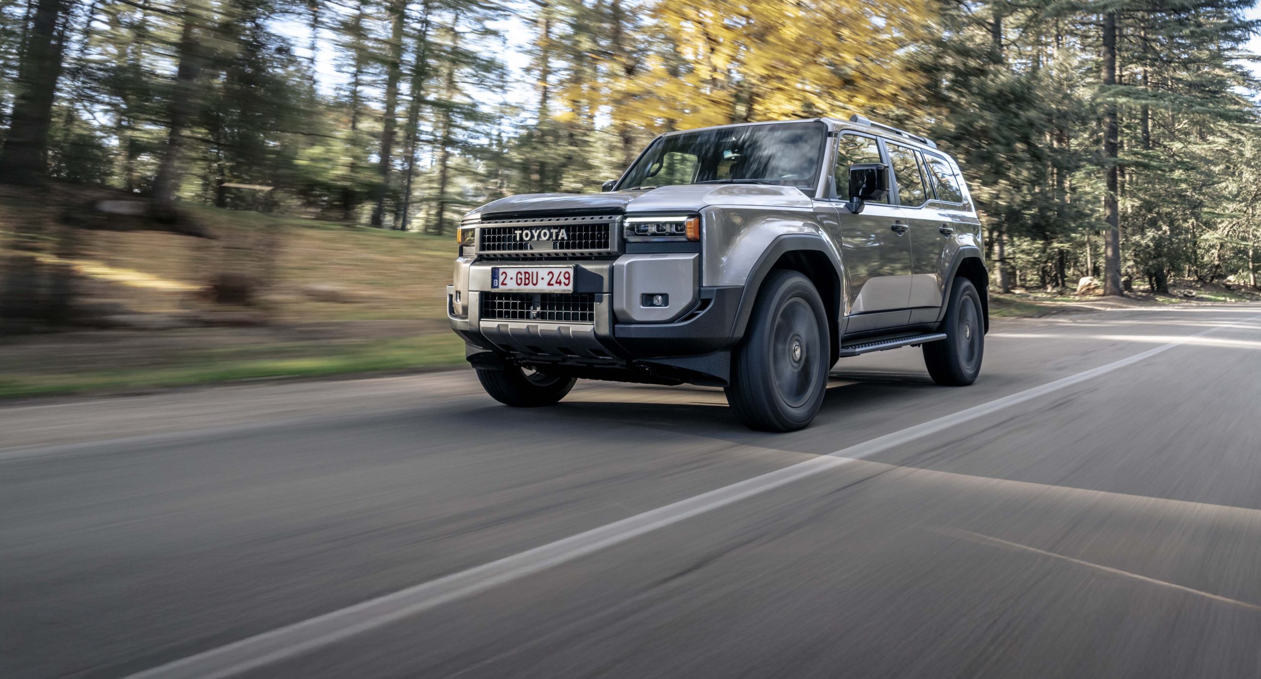 Το Τoyota Land Cruiser έγινε ήπια υβριδικό