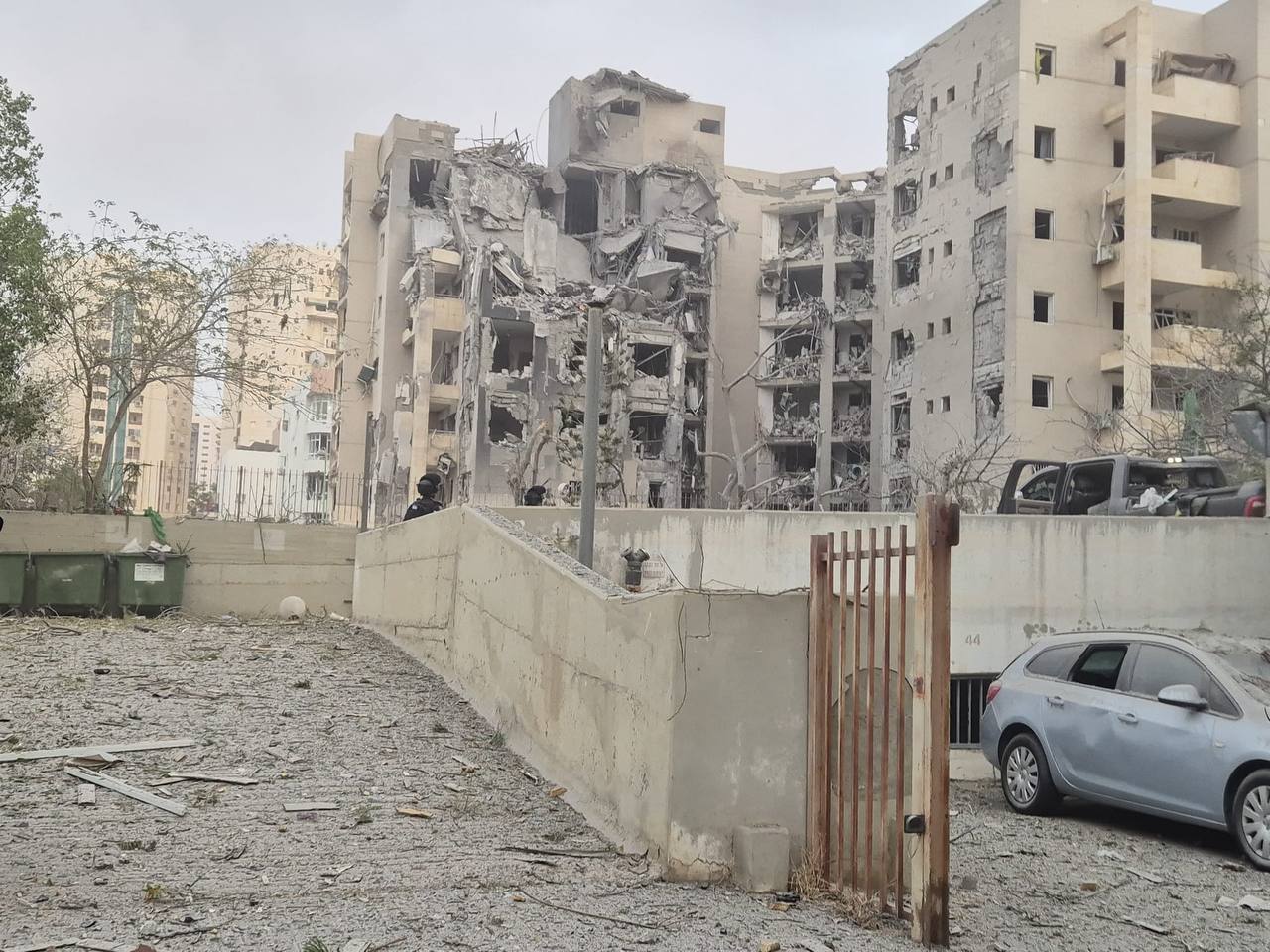 «H ειρήνη αργεί λίγο ακόμα»: Ιρανικοί βαλλιστικοί πύραυλοι έπληξαν το Ισραήλ – 4 νεκροί!