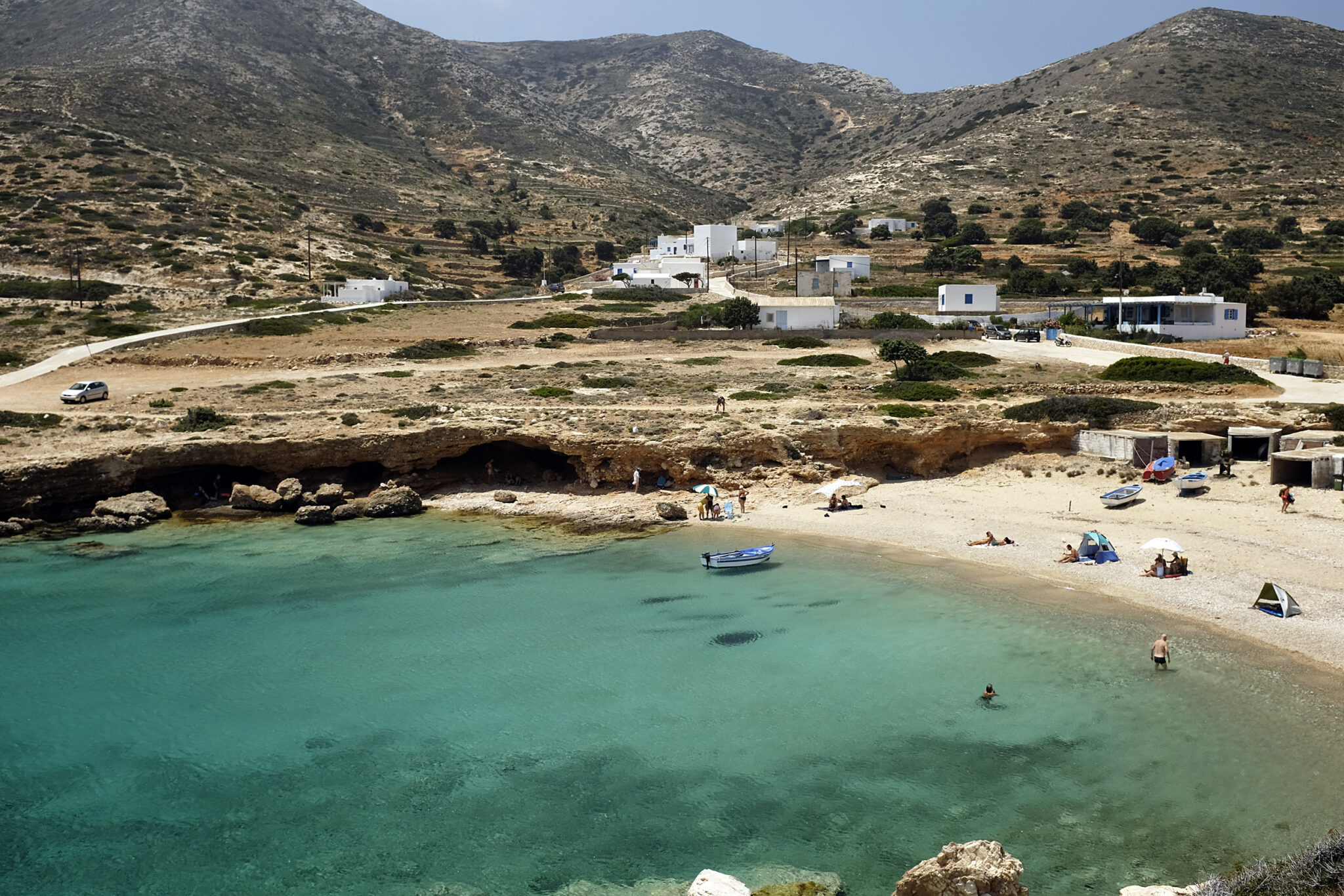 Μικρές Κυκλάδες: Βρετανικά ΜΜΕ αποθεώνουν Κουφονήσια και Ηρακλειά