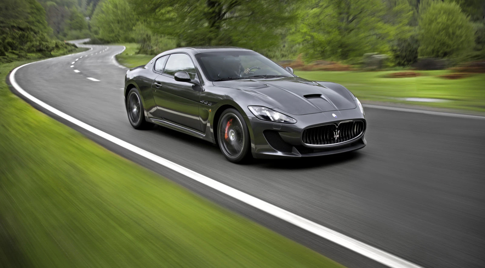 Maserati: Σενάρια πώλησης και αγωνία για το μέλλον της