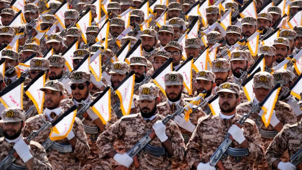 Φρουροί της Επανάστασης: «Θα κάνουμε τις ΗΠΑ να μετανιώσουν οποιαδήποτε περαιτέρω επίθεση»