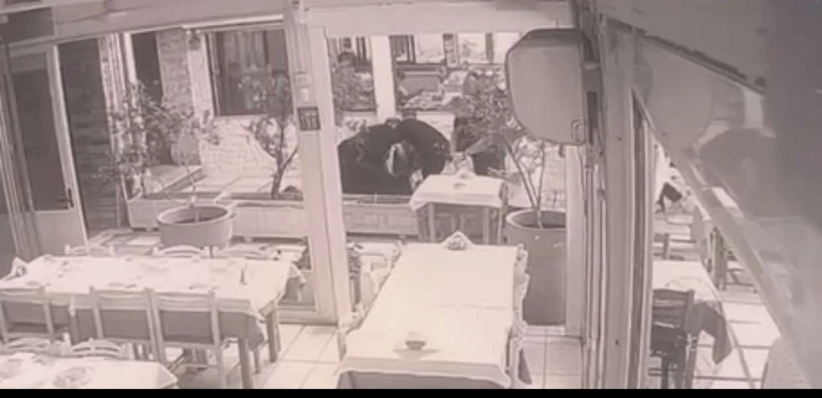 Θεσσαλονίκη: Νέο βίντεο από την απόπειρα δολοφονίας με σπαθί από τον επίδοξο «σαμουράι»