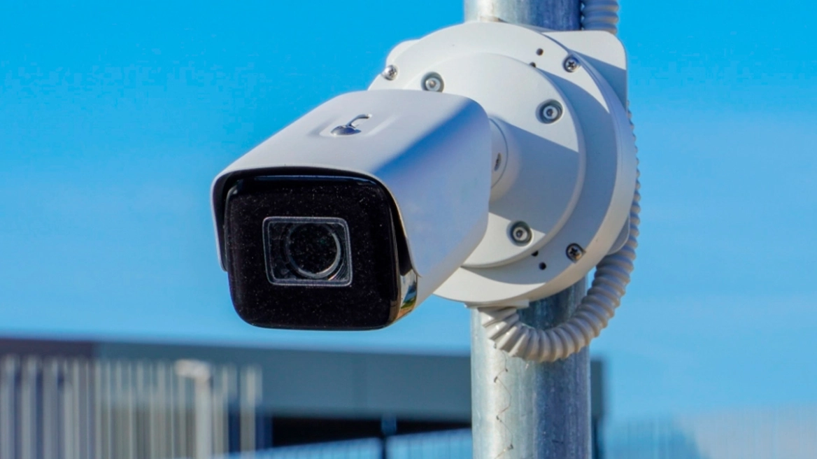 Πρόστιμο 6.000 ευρώ σε δύο ιδιώτες – Εγκατέστησαν παράνομα κάμερες που έβλεπαν στο σπίτι των γειτόνων