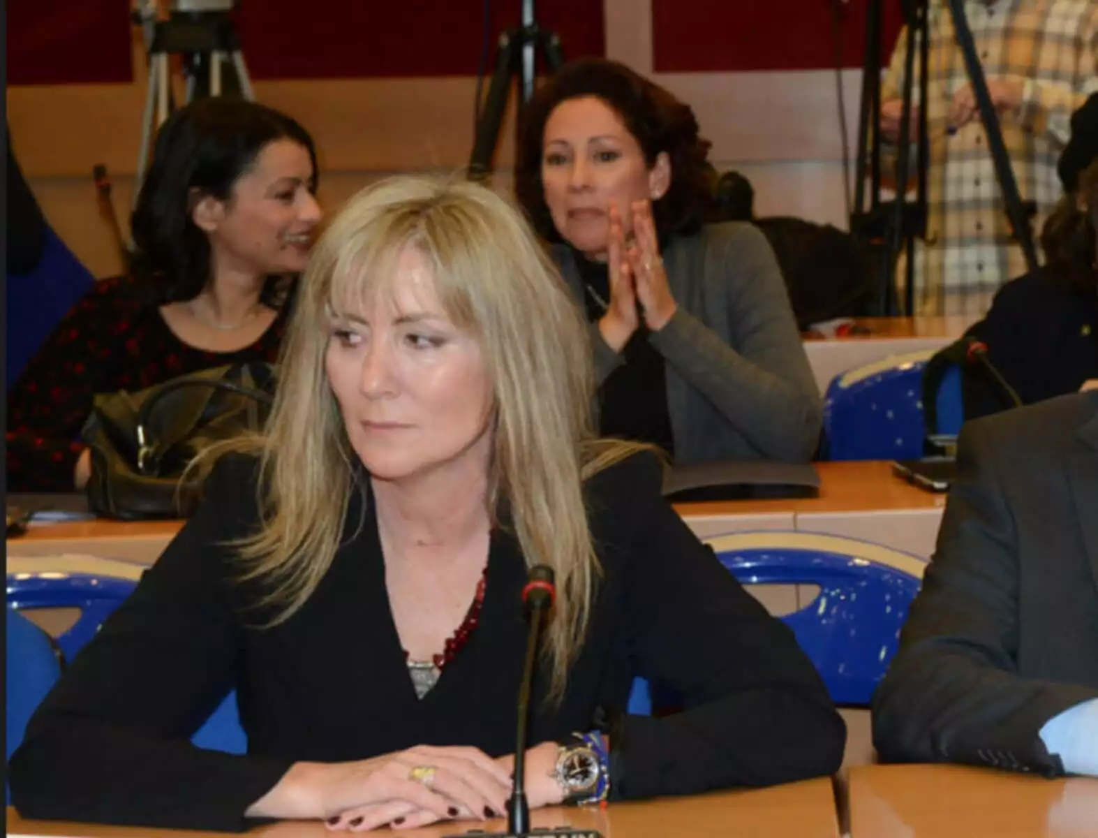 Novartis: Μήνυση σε βάρος του Κ.Φρουζή από Ε.Τουλουπάκη και Χ.Ντζούρα για ψευδορκία και συκοφαντική δυσφήμιση