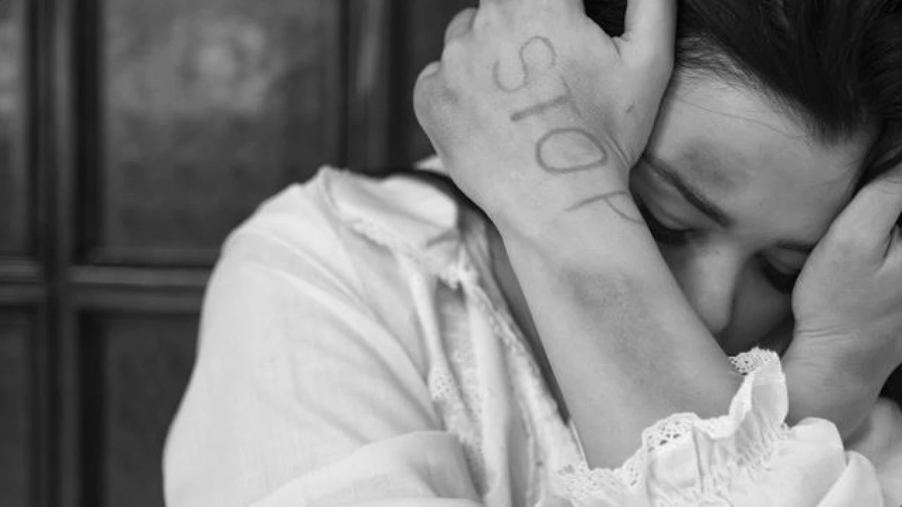 Βόλος: Προσωρινά κρατούμενος ο 43χρονος πατριός για τον κατ’ εξακολούθηση βιασμό 11χρονης στον Αλμυρό