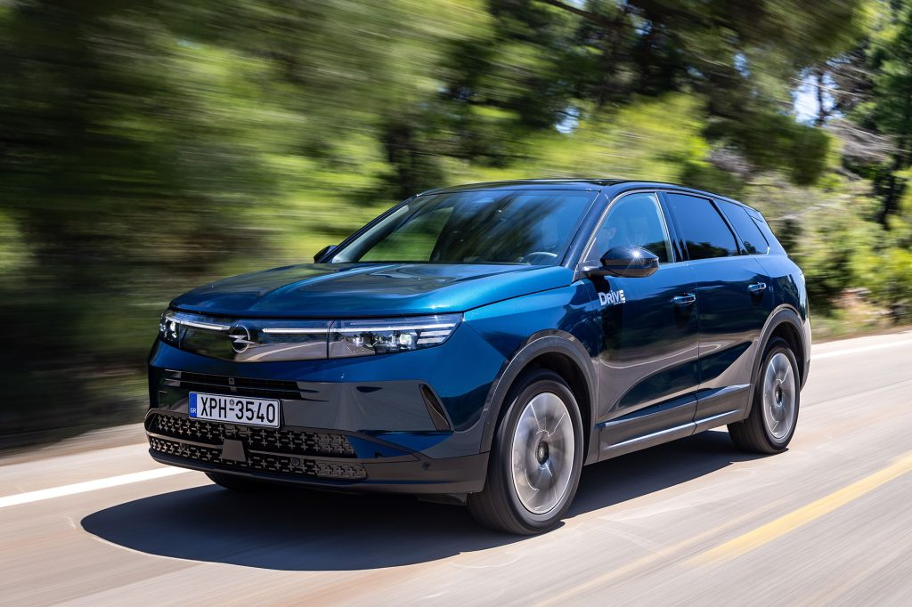 Δοκιμάζουμε το νέο Opel Grandland 1.2T Hybrid 145 PS (βίντεο)