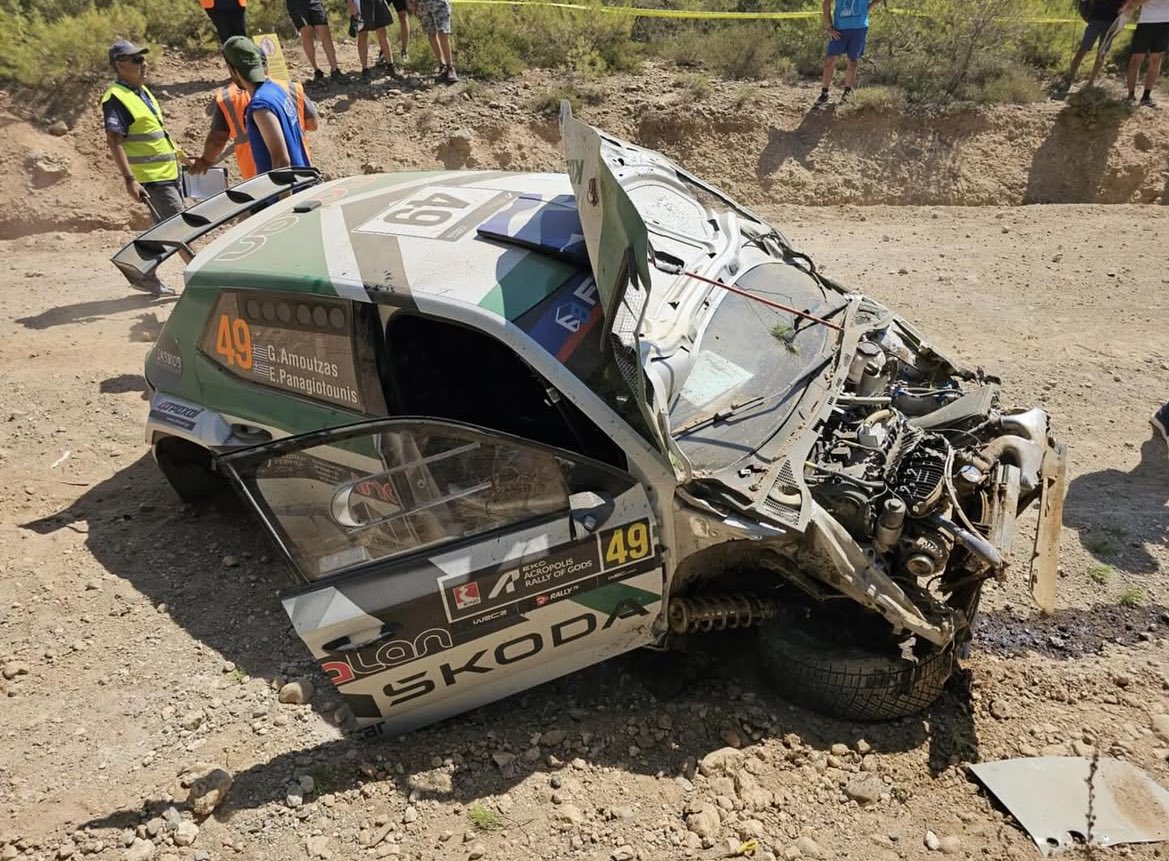 ΕΚΟ Ράλλυ Ακρόπολις 2025: Σφοδρό ατύχημα και εγκατάλειψη για τους Γ.Αμούτζα – Η.Παναγιωτούνη (φωτο)