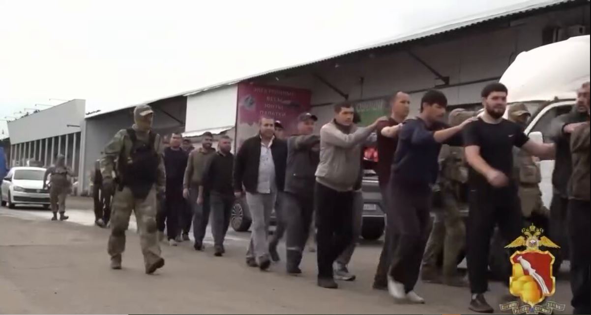 Η Ρωσία «καθαρίζει» το Βορονέζ: Προχωρά σε μαζικές συλλήψεις ισλαμιστών από το Αζερμπαϊτζάν (βίντεο)