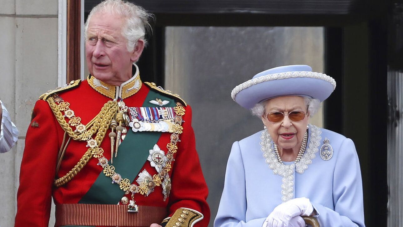 Βασιλιάς Κάρολος: Αποσύρει την αγαπημένη συνήθεια της Ελισάβετ – Τι συμβαίνει με τα οικονομικά του Μπάκιγχαμ
