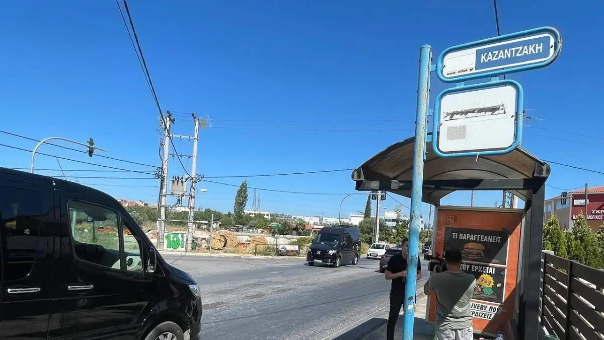 Σπάτα: Πώς έγινε το επεισόδιο με το μαχαίρι μέσα στο λεωφορείο – Το χρονικό και η σύλληψη του 23χρονου δράστη