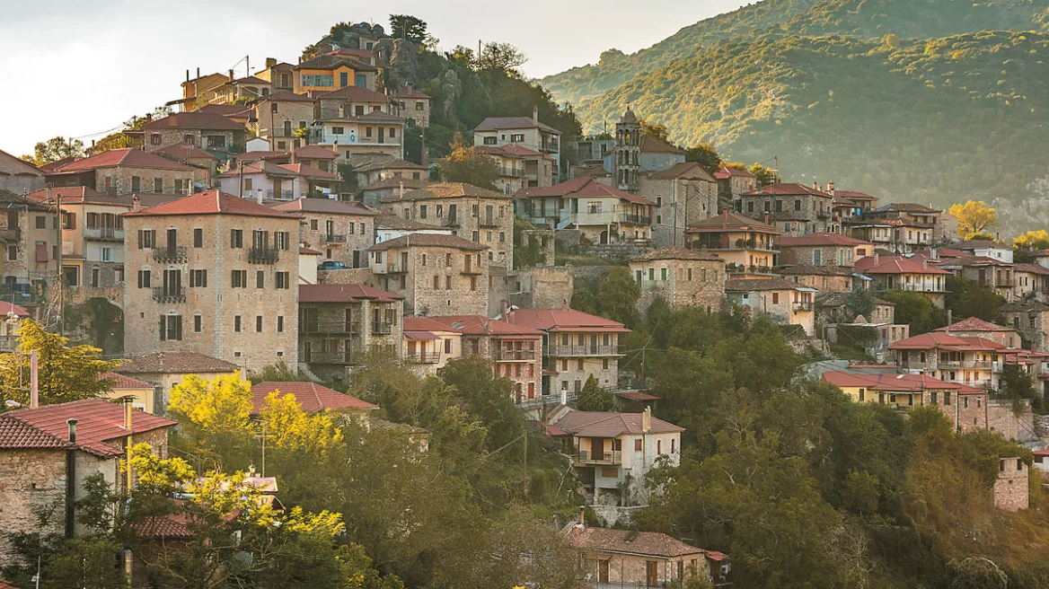 Δόμηση σε οικισμούς κάτω των 2.000 κατοίκων – Δείτε τι αλλάζει με τη νέα ρύθμιση