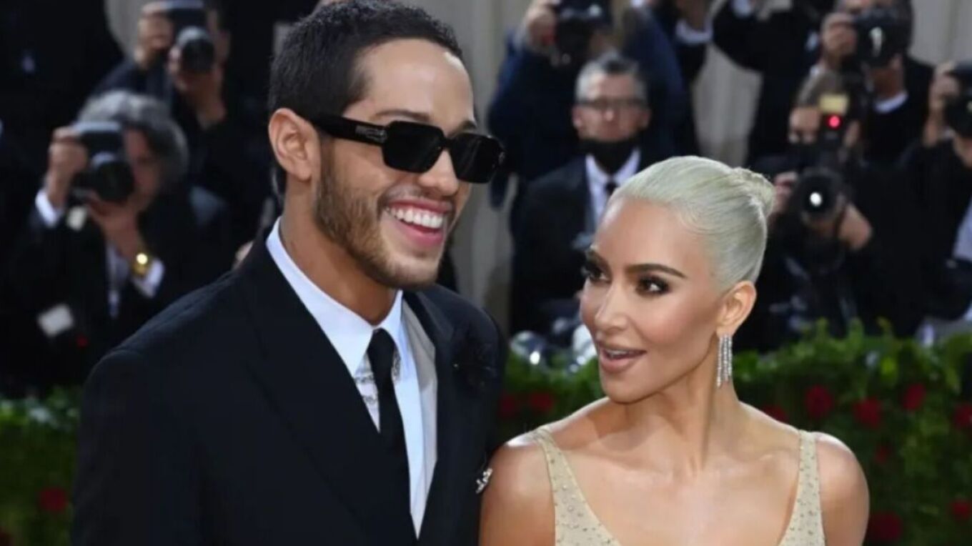 Πιτ Ντέιβιντσον: «Ο παππούς μου με χτυπούσε αλύπητα όταν ήμουν μικρός – Χαίρομαι που θα ψοφήσει από καρκίνο»