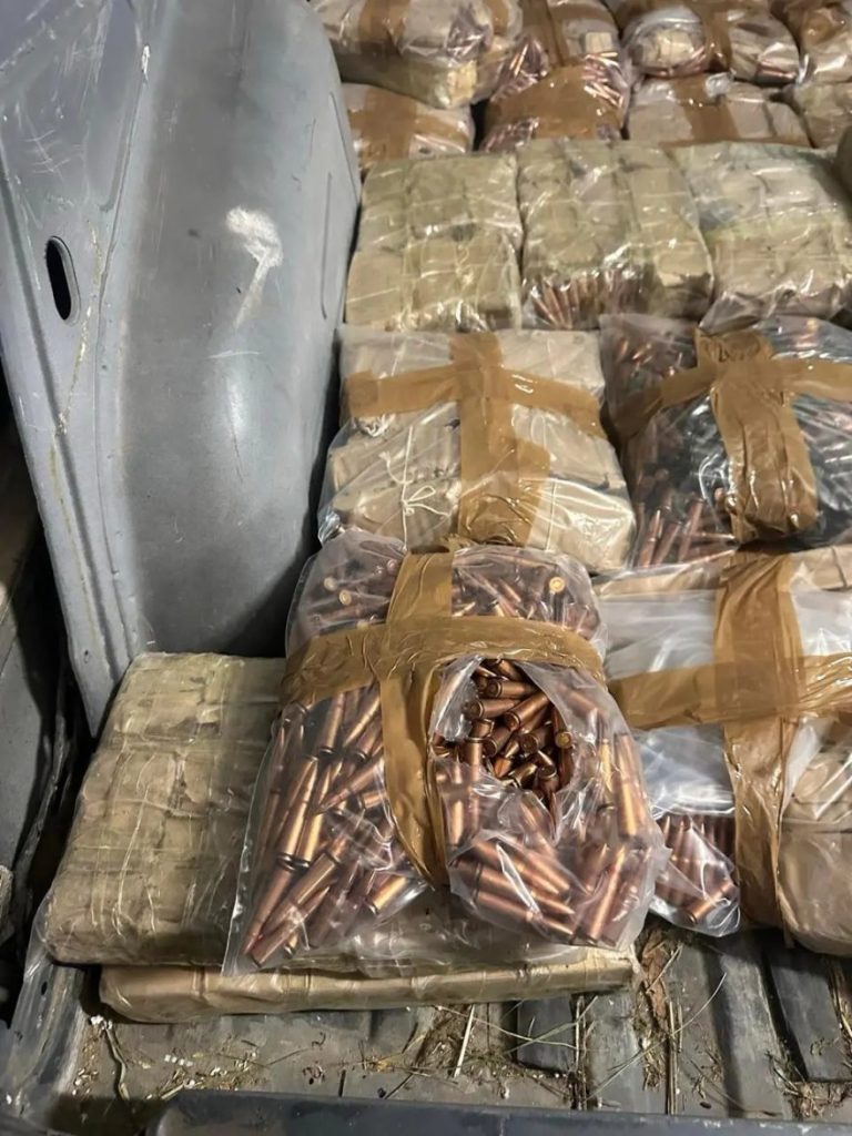 Σφαίρες για να ξεκινήσουν «πόλεμο» κατασχέθηκαν από την αστυνομία: Κύκλωμα είχε στην κατοχή του 24.000 σφαίρες!