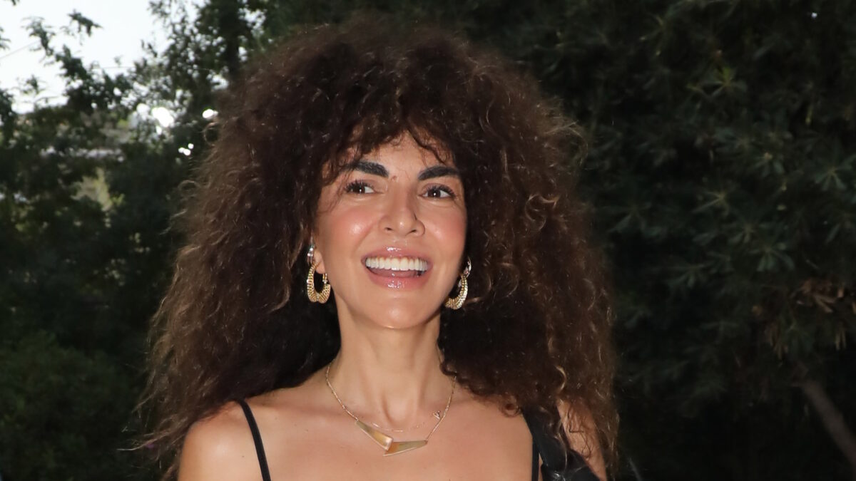 Μ.Σολωμού: Πόζαρε με μπικίνι στην Πάρο και εντυπωσίασε (φωτο)