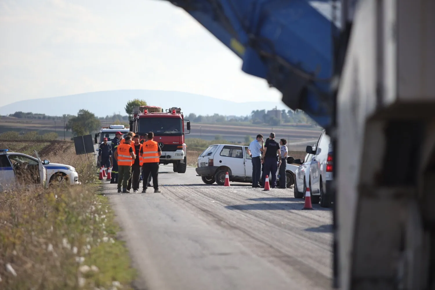 Σοβαρό τροχαίο στα Φάρσαλα: Tρεις τραυματίες από τη σύγκρουση ΙΧ με αγροτικό