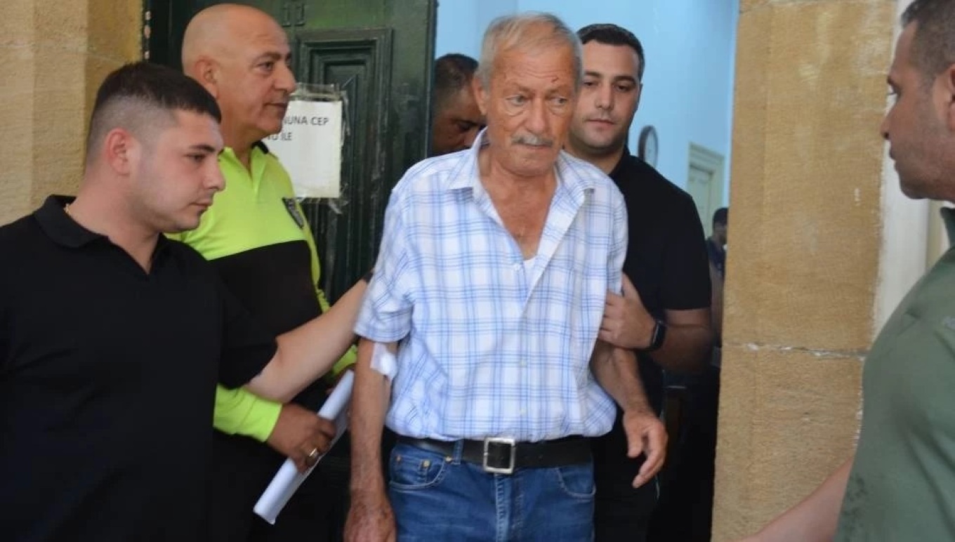 Κατεχόμενα: Συνελήφθη 80χρονος που μαχαίρωσε 56χρονο επειδή επρόκειτο να παντρευτεί την πρώην σύντροφό του