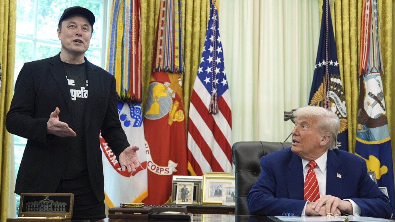 Έλον Μασκ για Ντόναλντ Τραμπ: «Είναι ηγέτης που έχει επιλύσει πολλές σοβαρές συγκρούσεις ανά τον κόσμο»