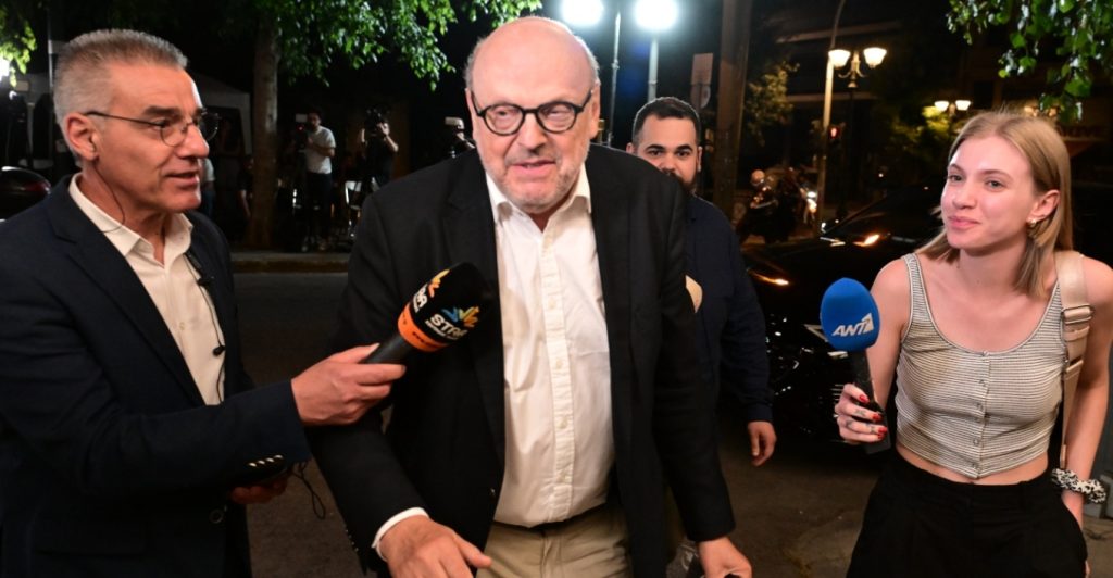 «Μετωπική» του Ε.Αντώναρου με τον Σ.Κασσελάκη: «Ούτε να διαβάζουν σωστά δεν ξέρουν αυτοί που μάζεψε – Για γέλια!»