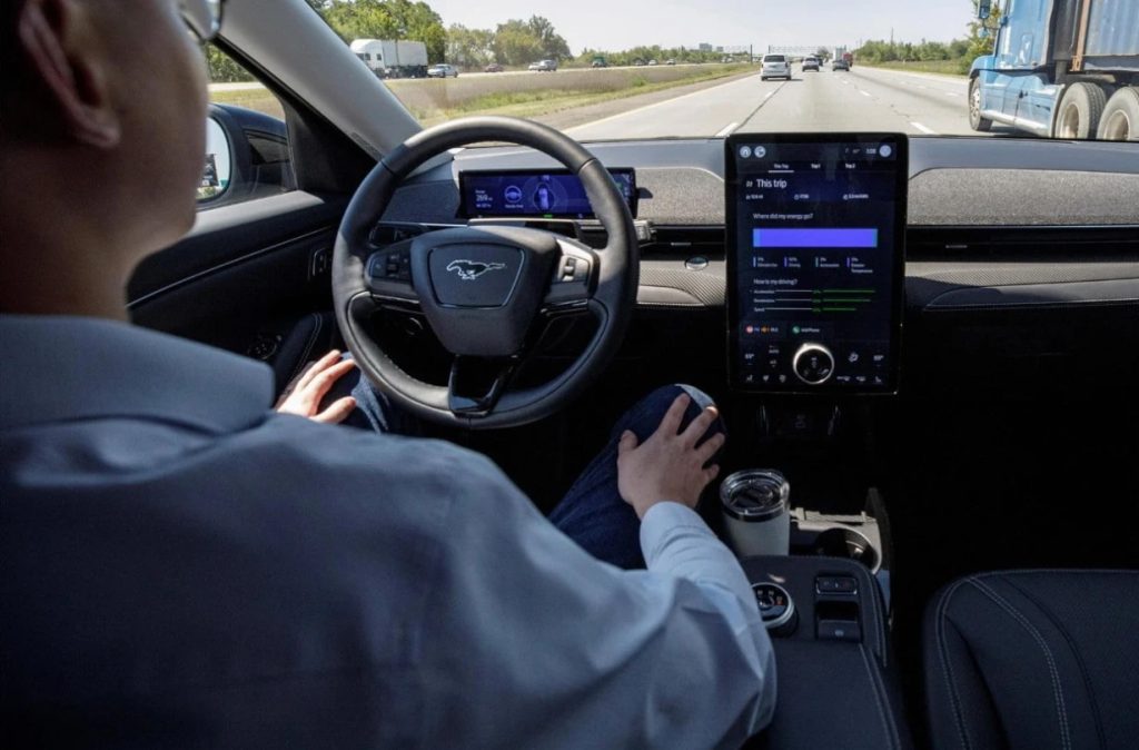 Ford: Για την αυτόνομη οδήγηση αφήνει την Tesla κι επιλέγει τη Waymo