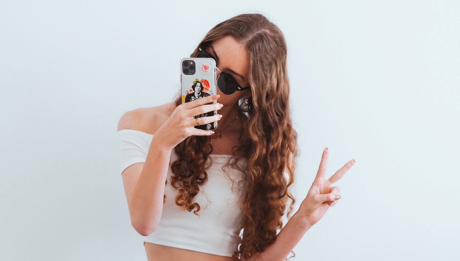 Γνωστή influencer φέρεται να εξαπάτησε ιδιοκτήτρια μπουτίκ με ρούχα αξίας 2.500 ευρώ