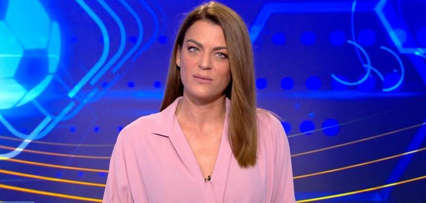 Πιο ευτυχισμένη από ποτέ η Χ.Βραχάλη: Ενώθηκε με τα ιερά δεσμά του γάμου με τον σύντροφό της (φωτο)