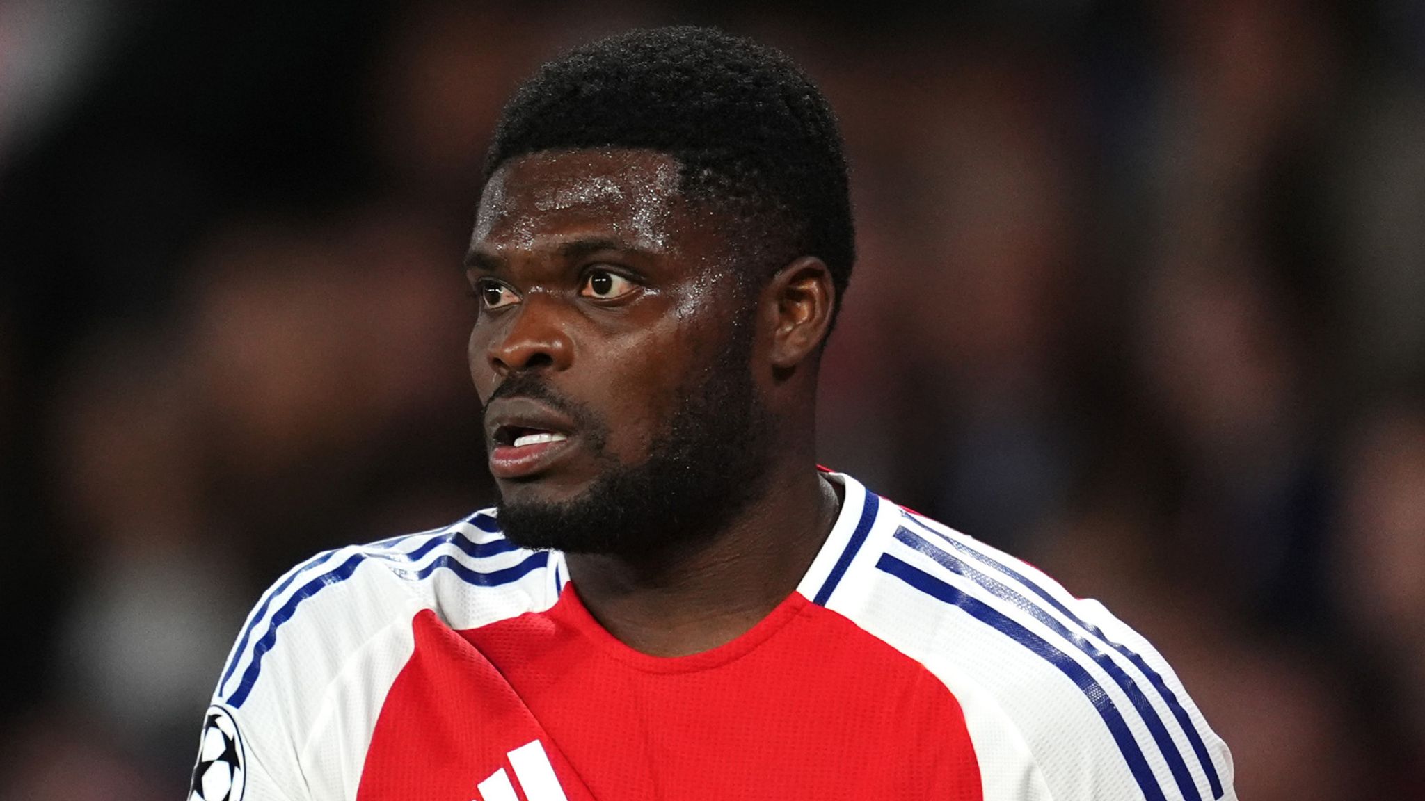 Ο Τόμας Πάρτεϊ κατηγορούμενος για πέντε βιασμούς και σεξουαλική επίθεση