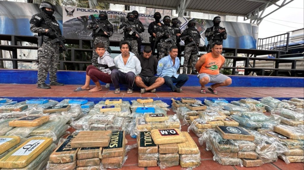 Κατασχέθηκαν 3,5 τόνοι ναρκωτικών στον Ισημερινό – «Βαθύ πλήγμα στην αλβανική μαφία» λένε οι Αρχές (βίντεο)