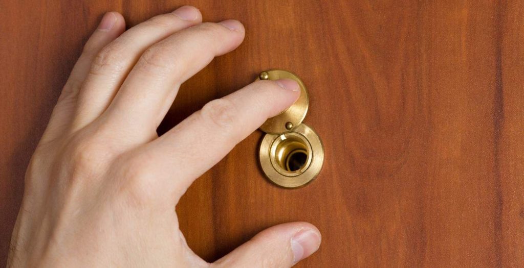 Μην τις αμελήσεις: Αυτές είναι οι δύο κινήσεις που πρέπει να κάνεις στο σπίτι σου πριν φύγεις διακοπές