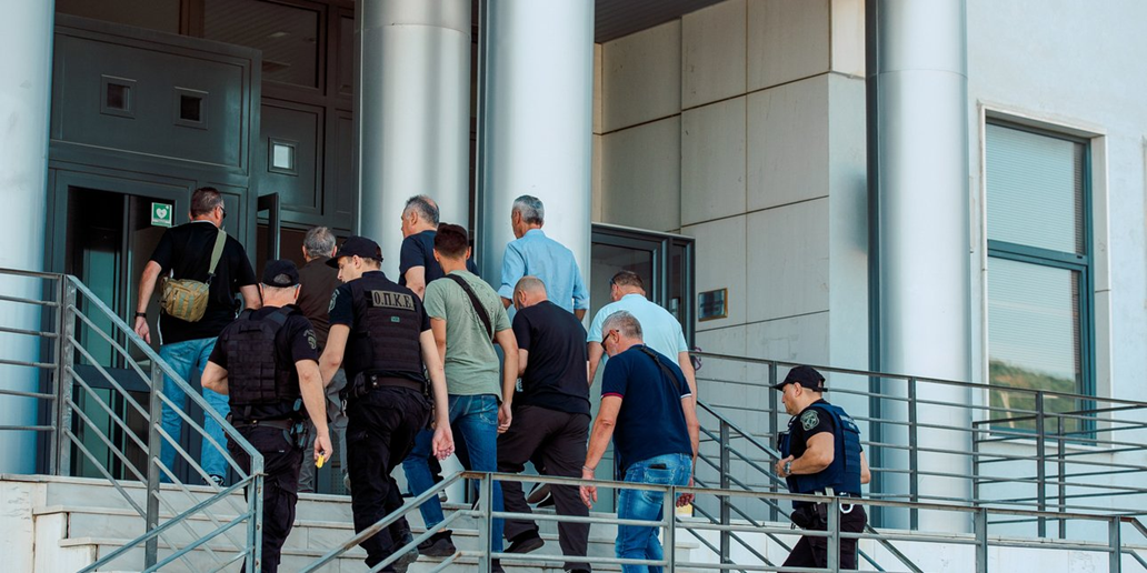 Στον ανακριτή οδηγήθηκαν οι 14 τελωνειακοί που συνελήφθησαν στο Μαυρομάτι για δωροληψίες