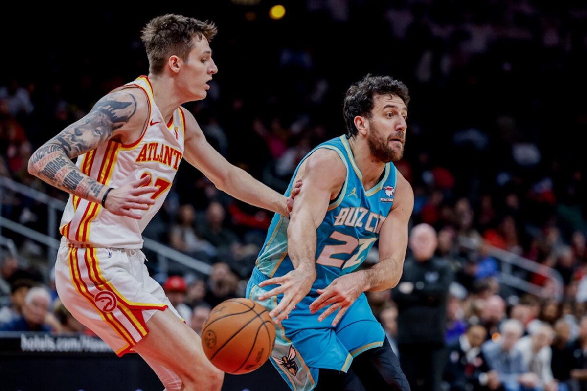 Επίσημα παίκτης των Μιλγουόκι Μπακς ο Βασίλιε Μίσιτς – Ποιον πήραν ως αντάλλαγμα τελικά οι Χόρνετς