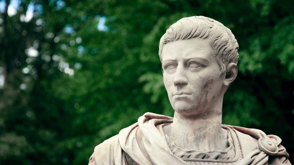 Καλιγούλας: Ο αυτοκράτορας που έκανε το παλάτι του οίκο ανοχής