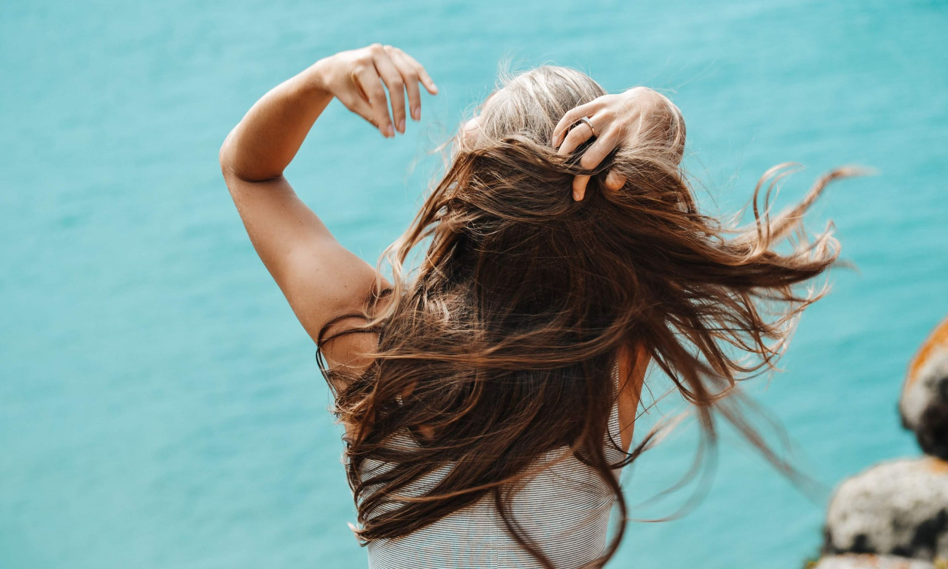 Αυτές είναι οι πιθανές αιτίες για την φαγούρα στο κεφάλι